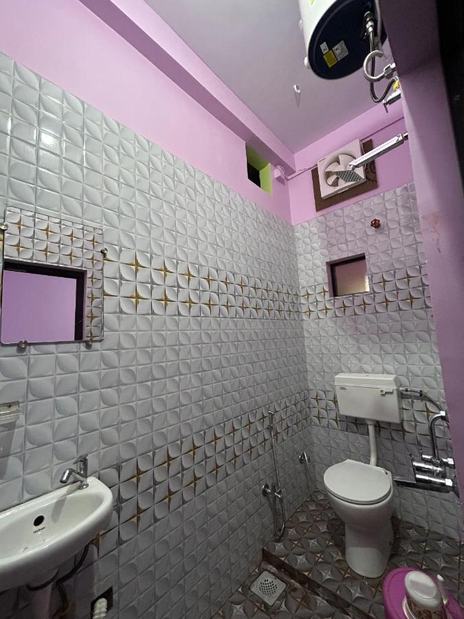 Hotel Shri Kunj ウッジャイン エクステリア 写真